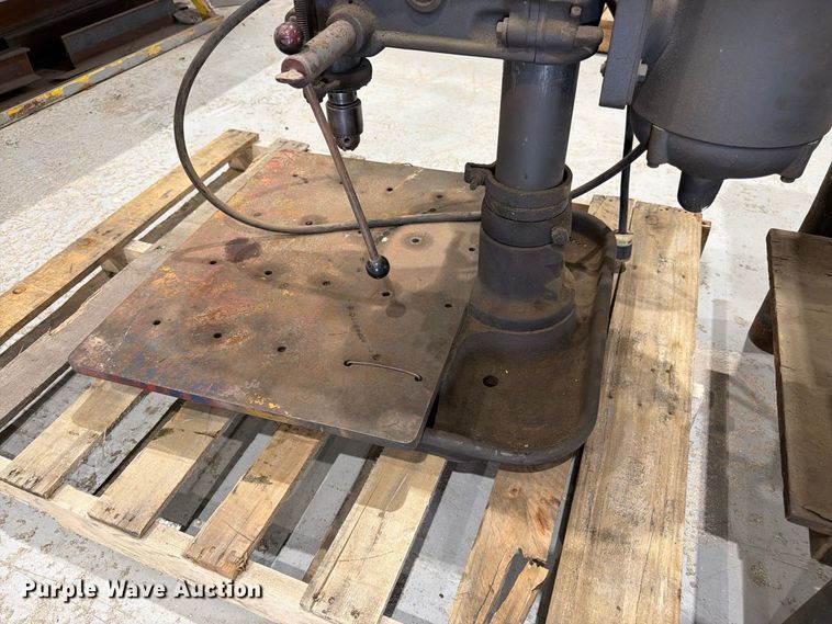 image for item EW5039 Drill press