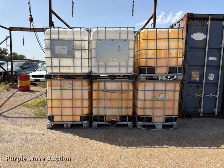 image for item EW5043 Approximately 35 totes