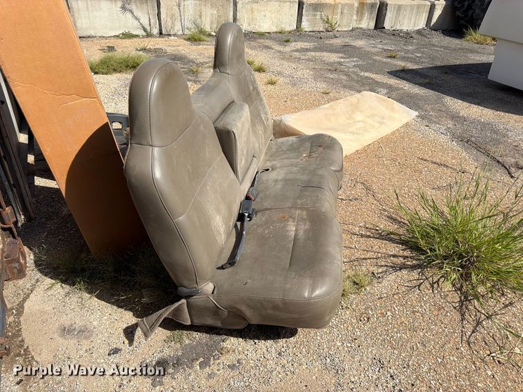 image for item EW5048 Ford pickup truck parts