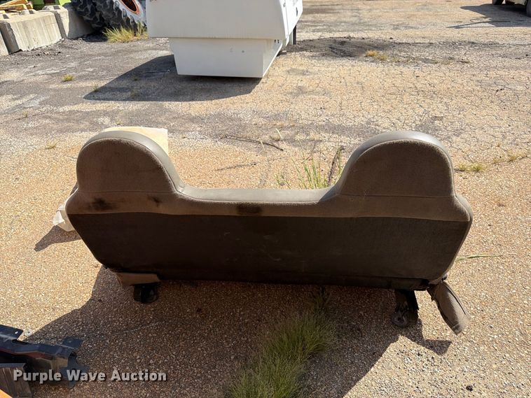 image for item EW5048 Ford pickup truck parts