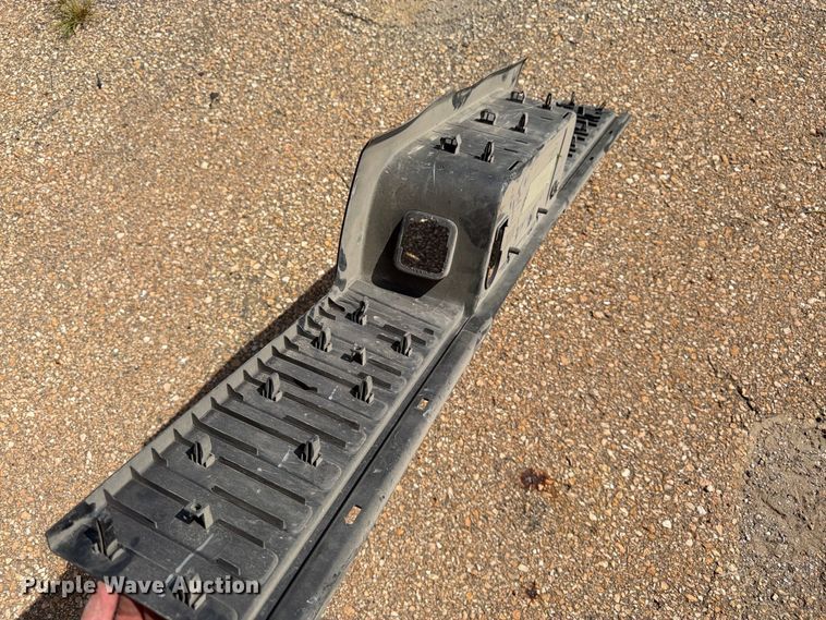 image for item EW5048 Ford pickup truck parts