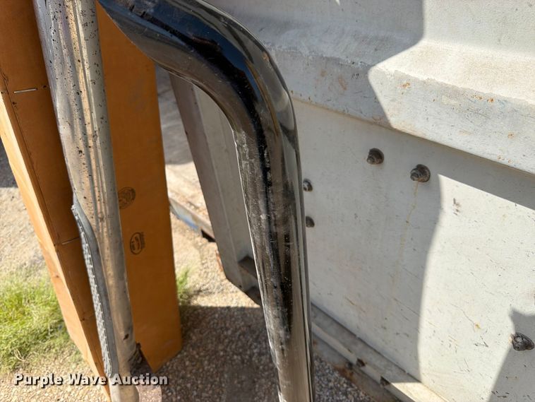 image for item EW5048 Ford pickup truck parts