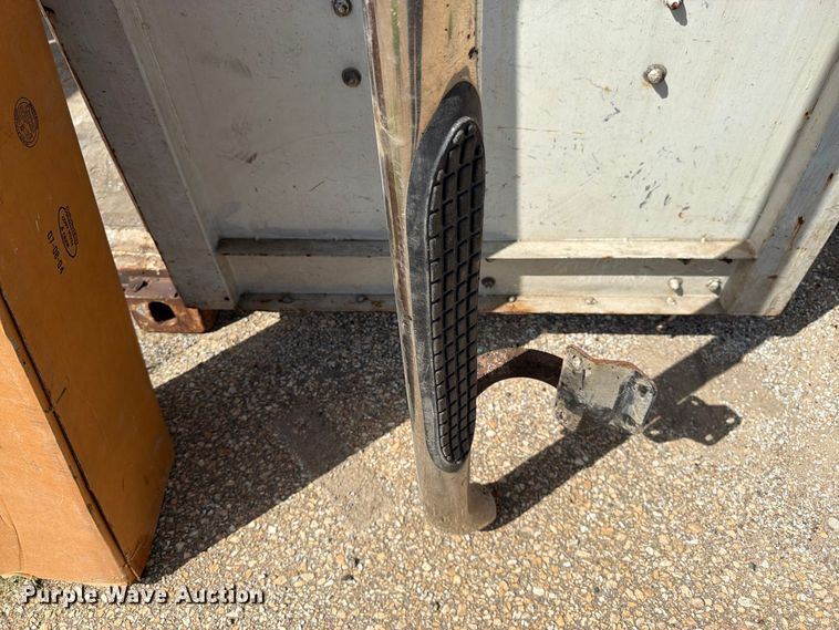image for item EW5048 Ford pickup truck parts