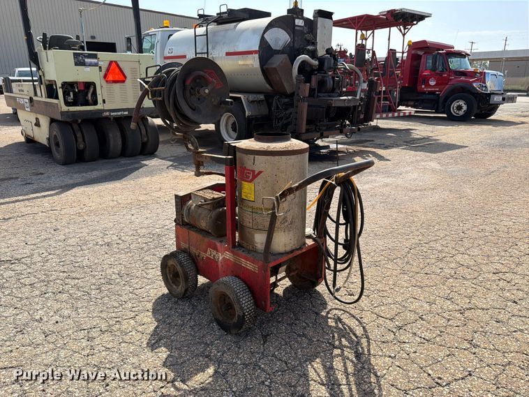 image for item EW5049 Hotsy 795SS pressure washer