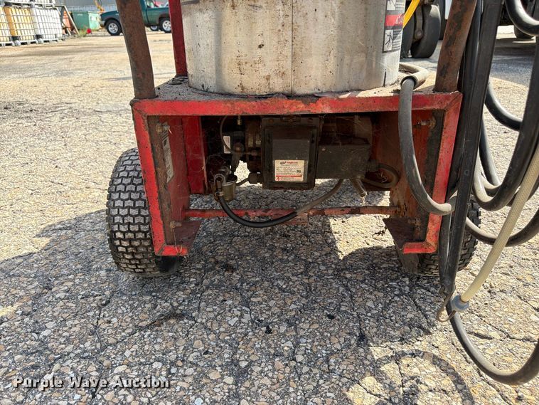 image for item EW5049 Hotsy 795SS pressure washer