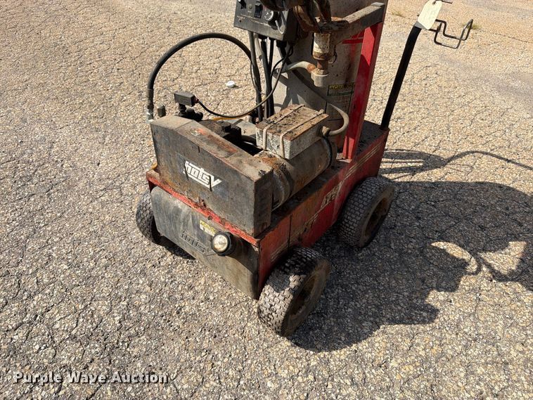 image for item EW5049 Hotsy 795SS pressure washer