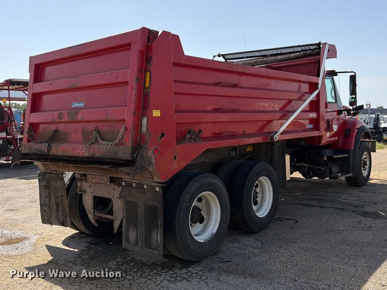 image for item EW5050 2010 International SF525 dump truck