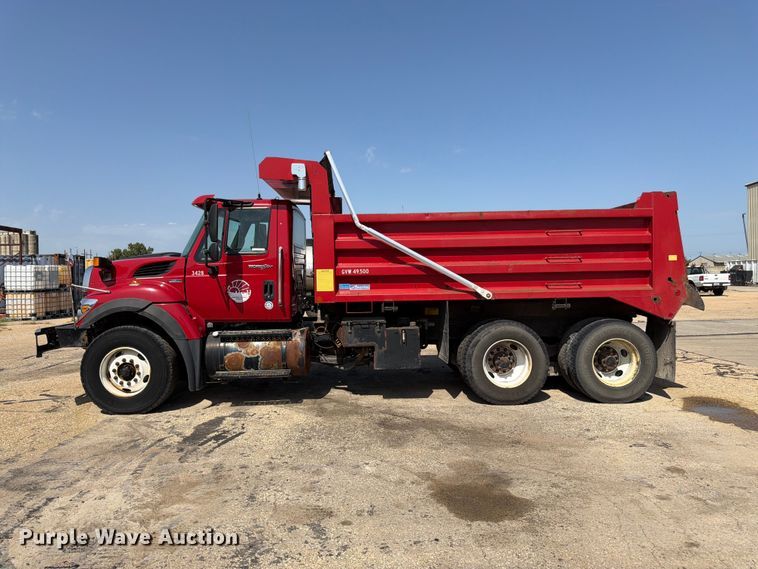 image for item EW5050 2010 International SF525 dump truck