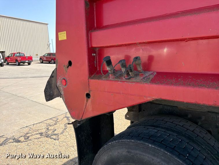 image for item EW5050 2010 International SF525 dump truck