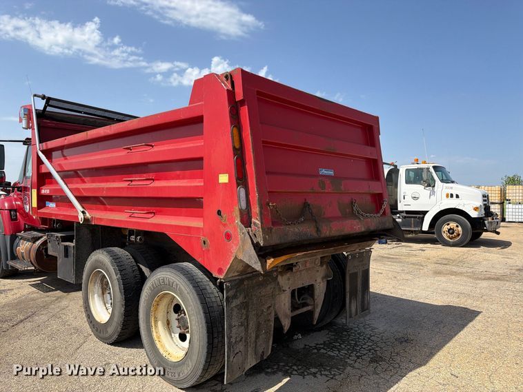 image for item EW5050 2010 International SF525 dump truck