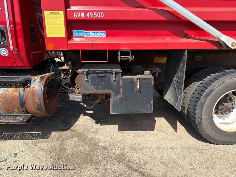 image for item EW5050 2010 International SF525 dump truck