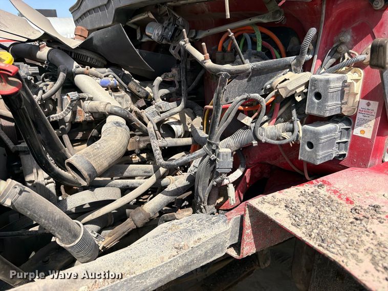 image for item EW5050 2010 International SF525 dump truck