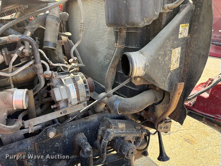 image for item EW5050 2010 International SF525 dump truck