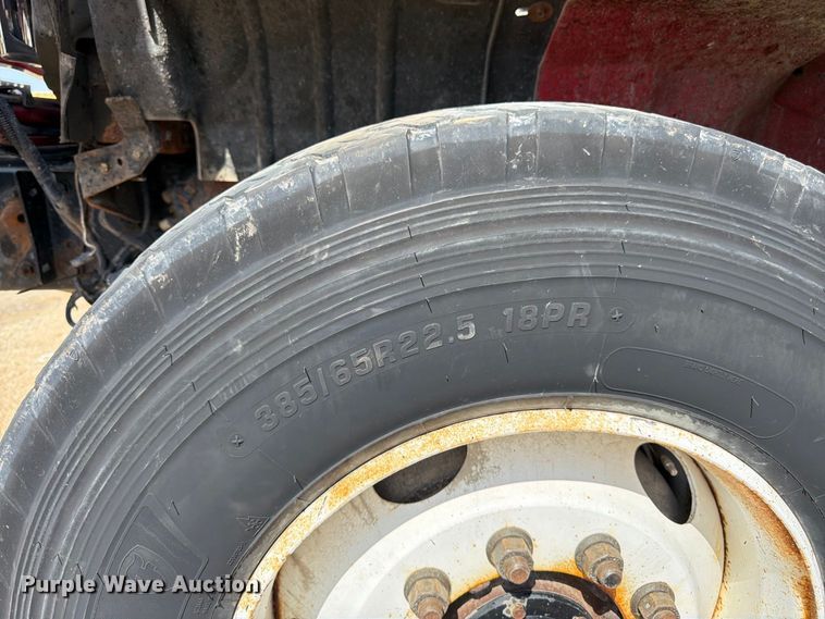 image for item EW5050 2010 International SF525 dump truck