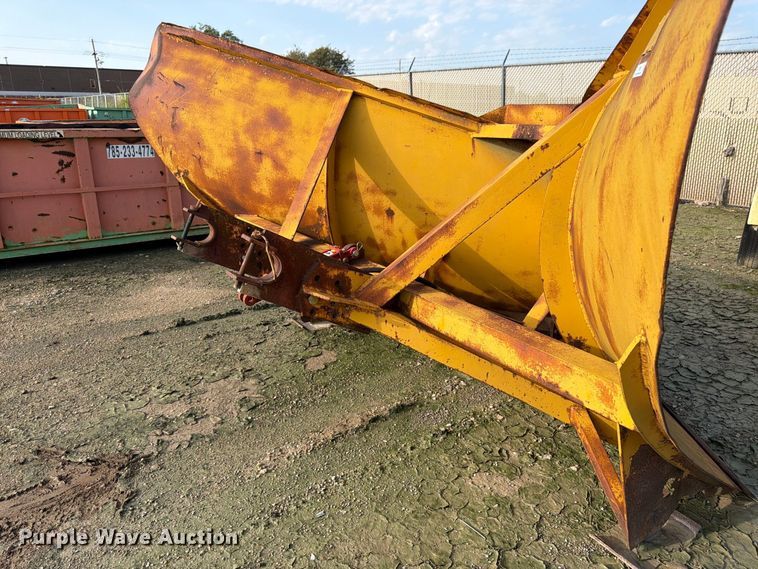 image for item EW5055 Balderson BV11 V Plow