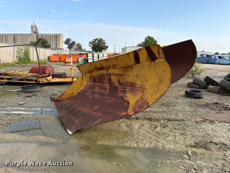 image for item EW5056 Balderson BV30T-47160 V Plow