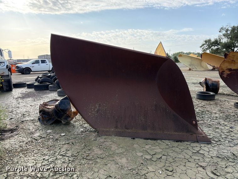 image for item EW5057 1979 Falls V90 V Plow