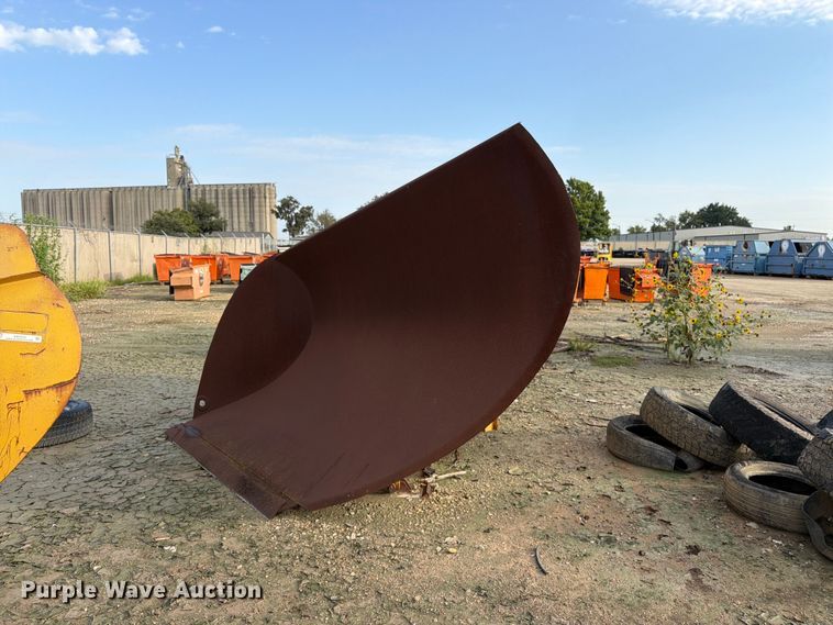 image for item EW5057 1979 Falls V90 V Plow