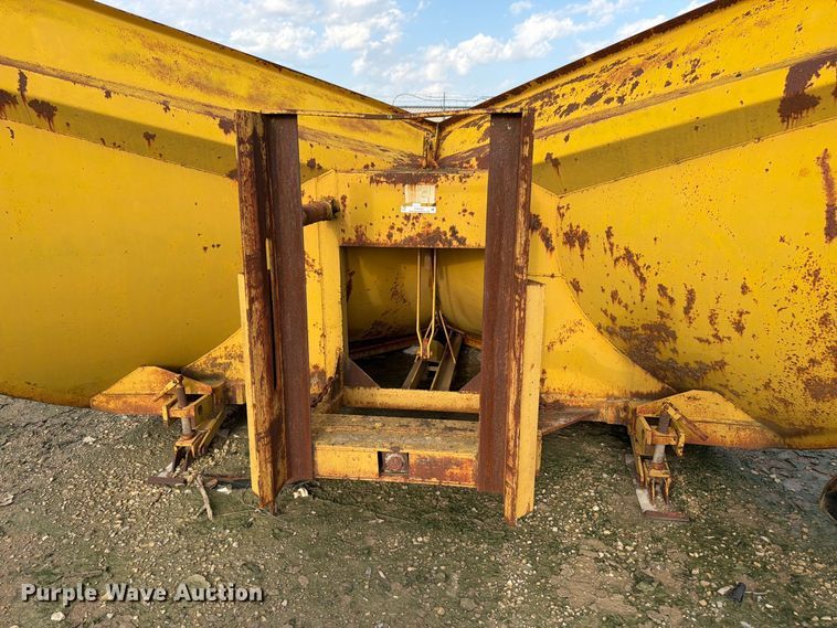 image for item EW5057 1979 Falls V90 V Plow
