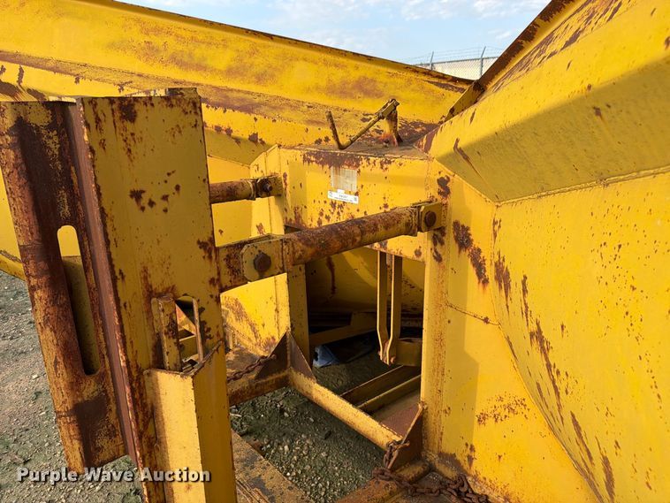 image for item EW5057 1979 Falls V90 V Plow