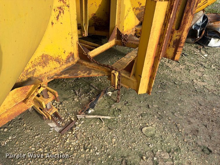 image for item EW5057 1979 Falls V90 V Plow