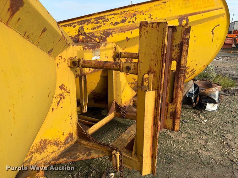 image for item EW5057 1979 Falls V90 V Plow
