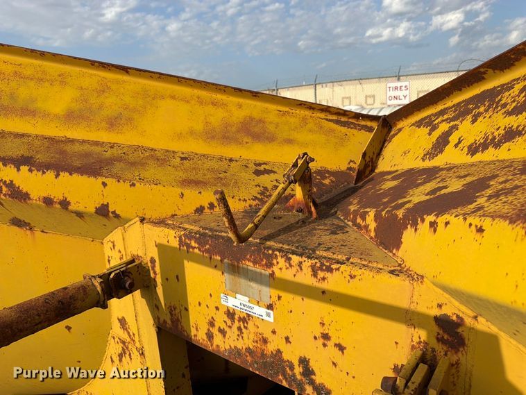 image for item EW5057 1979 Falls V90 V Plow