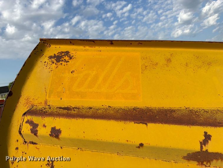 image for item EW5057 1979 Falls V90 V Plow