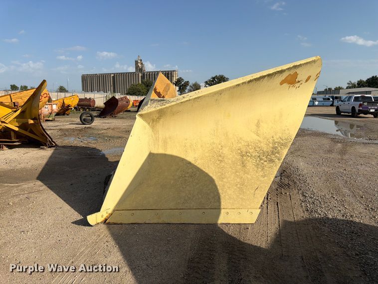 Dymax DVS 10 V Plow