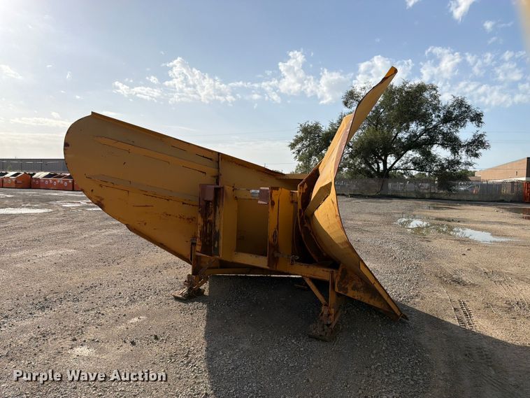 image for item EW5059 Dymax DVS 10 V Plow
