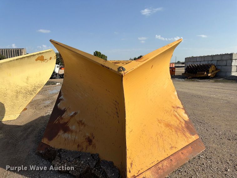 image for item EW5059 Dymax DVS 10 V Plow