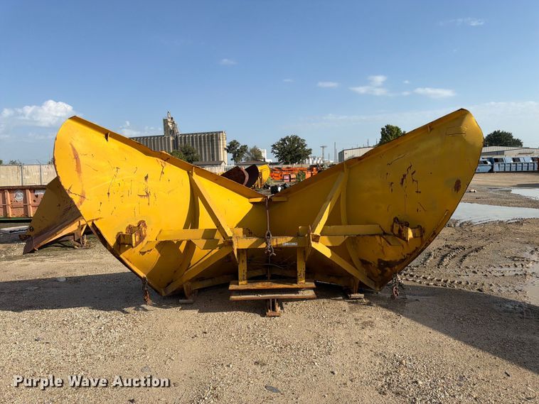 image for item EW5060 Balderson BV11 V Plow