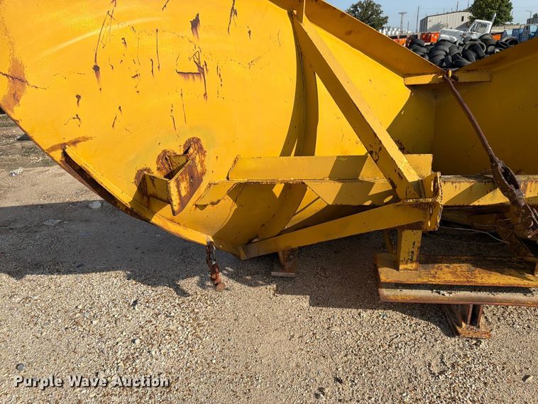 image for item EW5060 Balderson BV11 V Plow