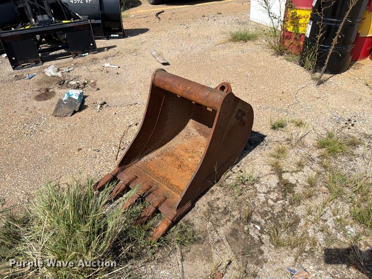 image for item EW5062 2009 Central Fabricators WR XLS backhoe bucket