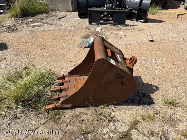image for item EW5062 2009 Central Fabricators WR XLS backhoe bucket