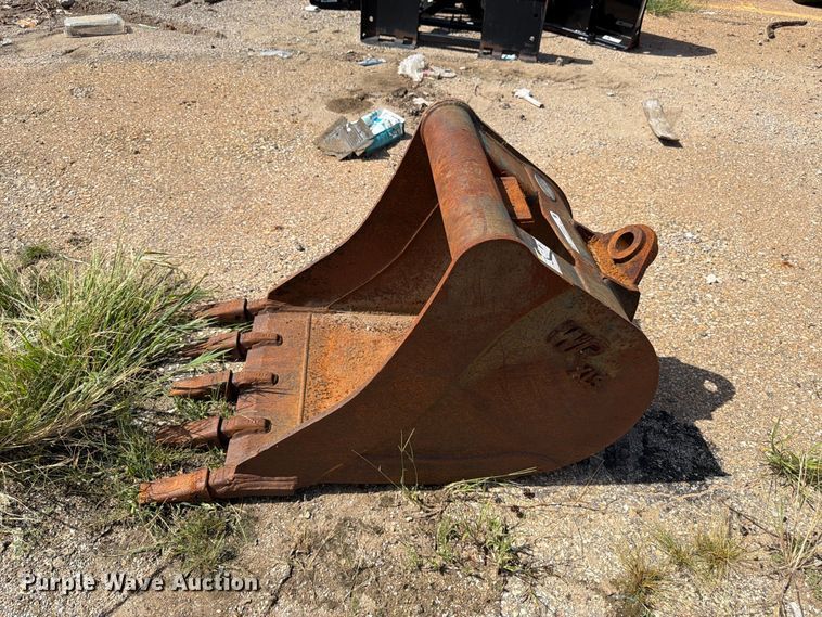 image for item EW5062 2009 Central Fabricators WR XLS backhoe bucket