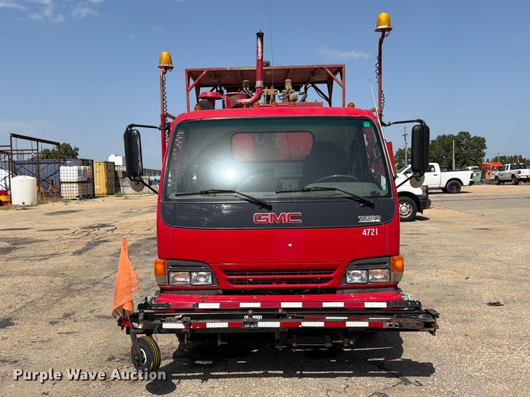 image for item EW5063 2004 GMC W5 paint striper truck
