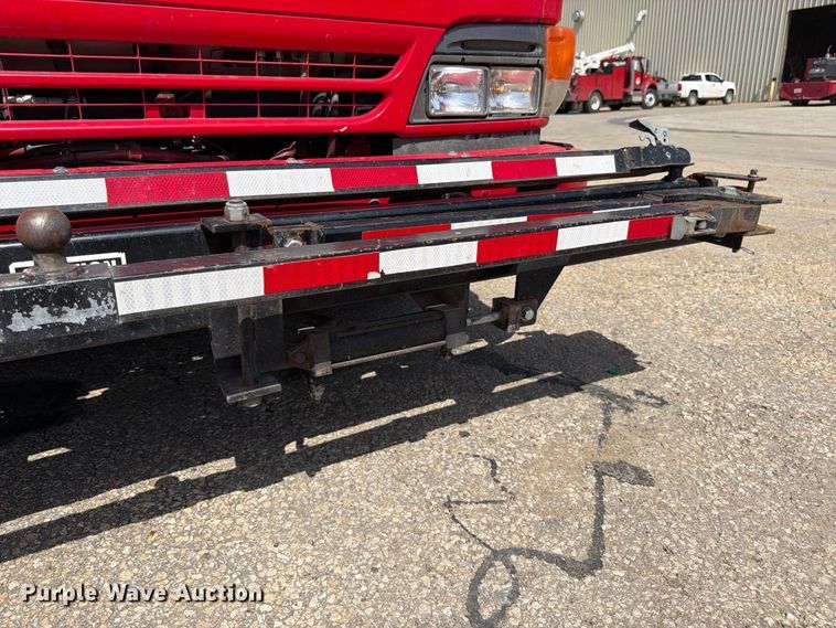 image for item EW5063 2004 GMC W5 paint striper truck