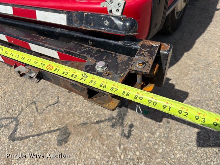 image for item EW5063 2004 GMC W5 paint striper truck