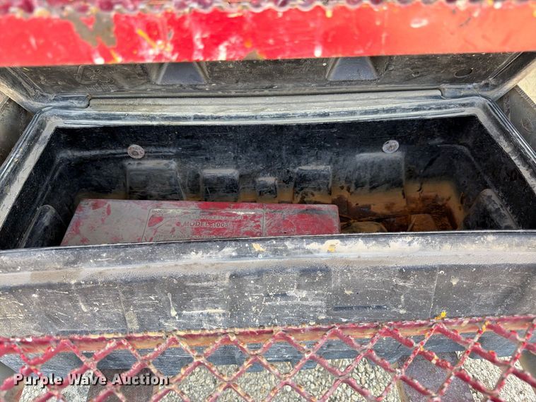 image for item EW5063 2004 GMC W5 paint striper truck