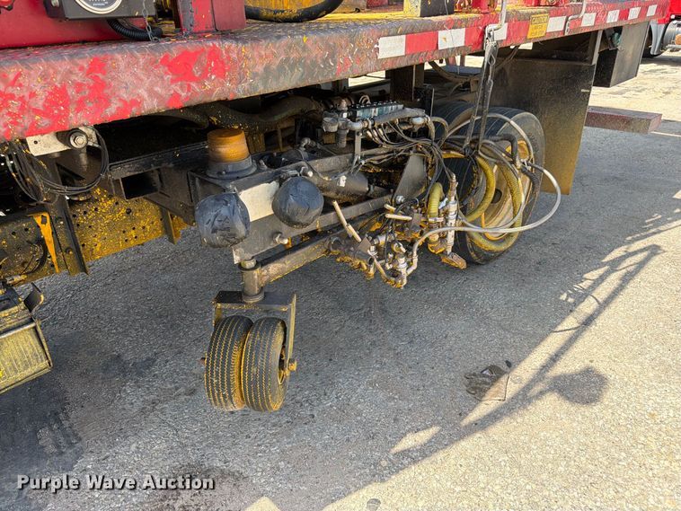 image for item EW5063 2004 GMC W5 paint striper truck