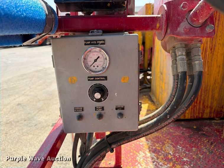 image for item EW5063 2004 GMC W5 paint striper truck