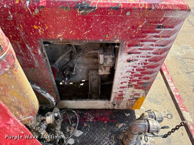 image for item EW5063 2004 GMC W5 paint striper truck