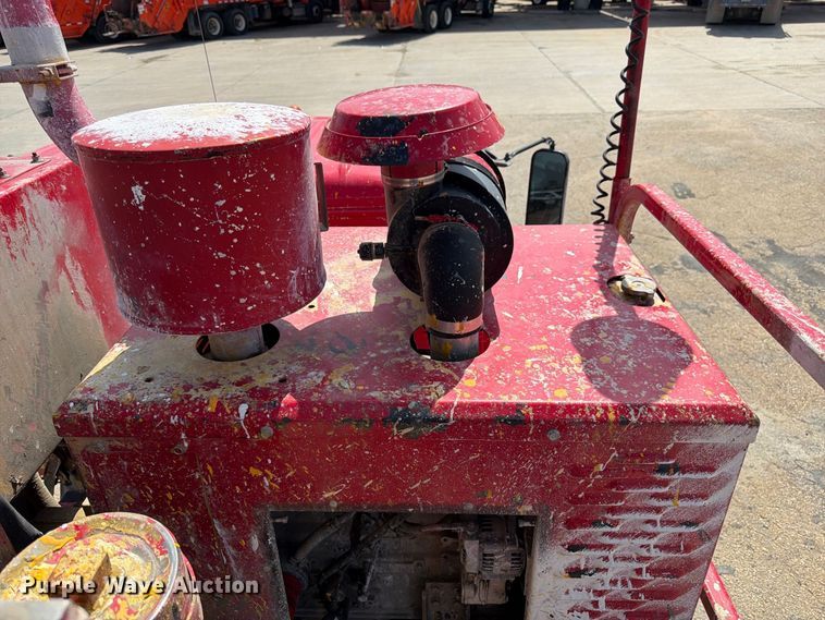 image for item EW5063 2004 GMC W5 paint striper truck