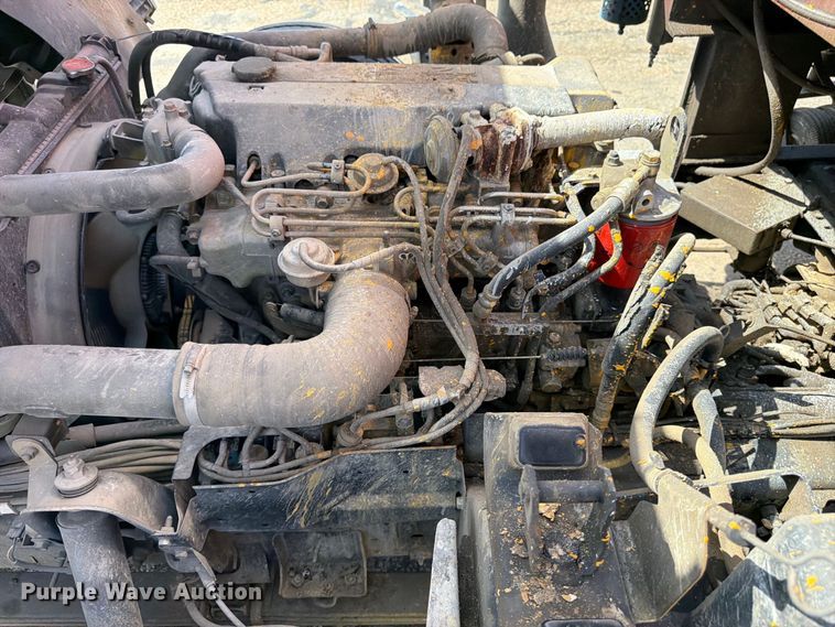 image for item EW5063 2004 GMC W5 paint striper truck