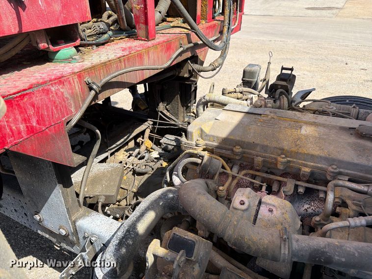 image for item EW5063 2004 GMC W5 paint striper truck