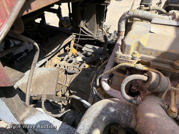 image for item EW5063 2004 GMC W5 paint striper truck