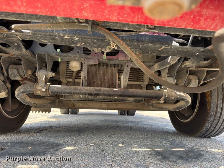image for item EW5063 2004 GMC W5 paint striper truck