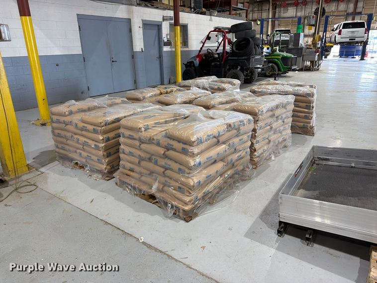 image for item EW5065 (6) pallets of Potters highway safety spheres