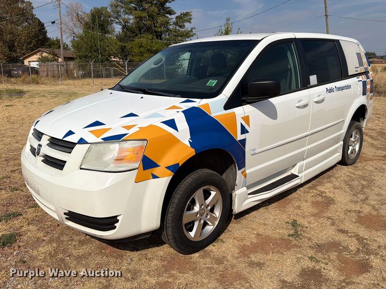 2010 Dodge Grand Caravan van
